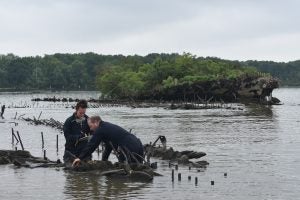 Field team documents the stern section of shipwreck